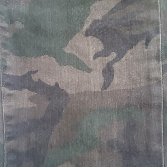 Elizabeth and James Textile camo print skinny jeans size 26 - Picture 7 of 8